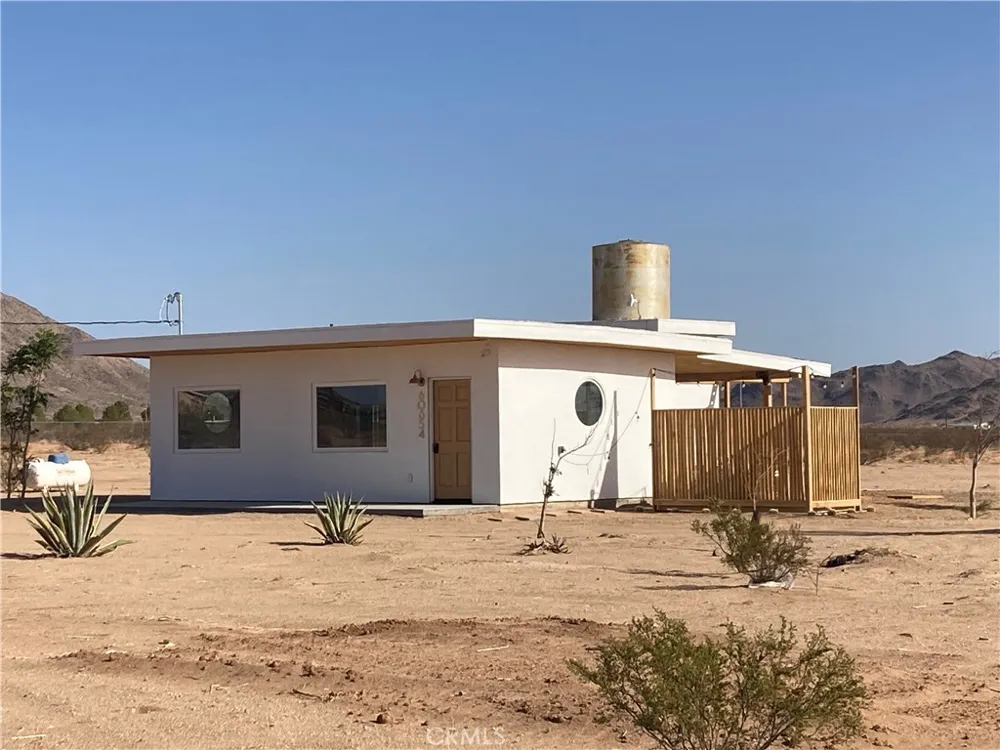 60654 Mitch Lane Landers, CA 92285