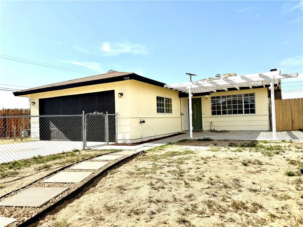 930 W Franklin Avenue Ridgecrest, CA 93555