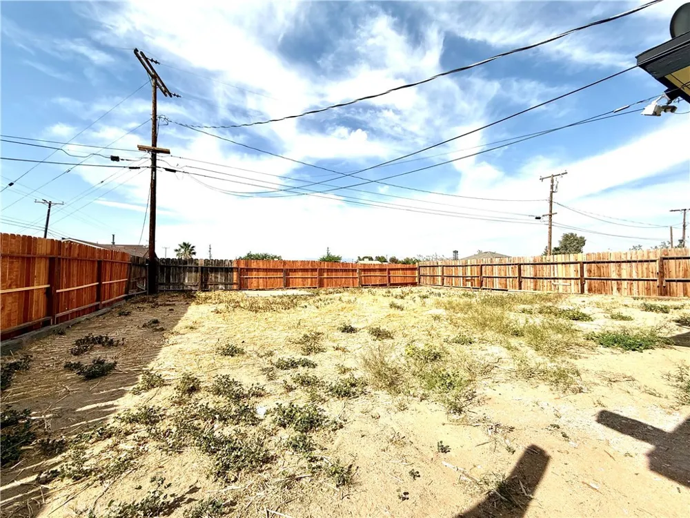 930 W Franklin Avenue Ridgecrest, CA 93555