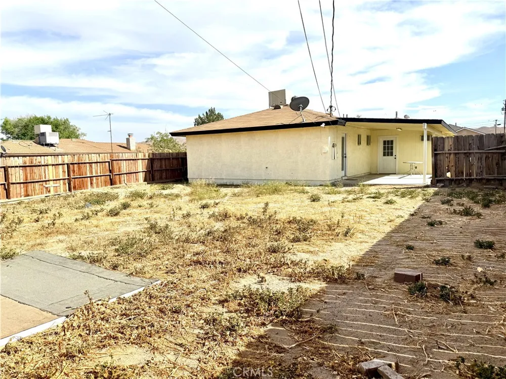 930 W Franklin Avenue Ridgecrest, CA 93555