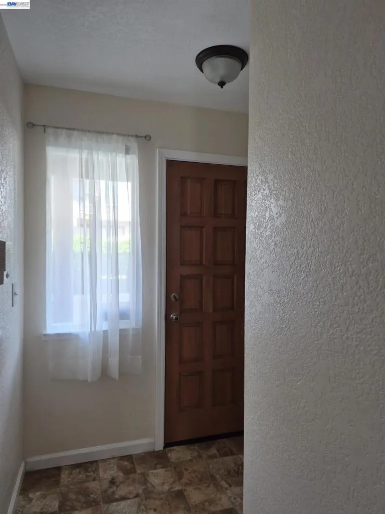 20980 BIRCH #C Hayward, CA 94541