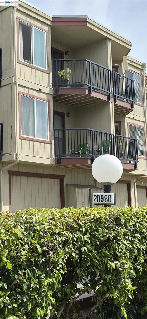 20980 BIRCH #C Hayward, CA 94541