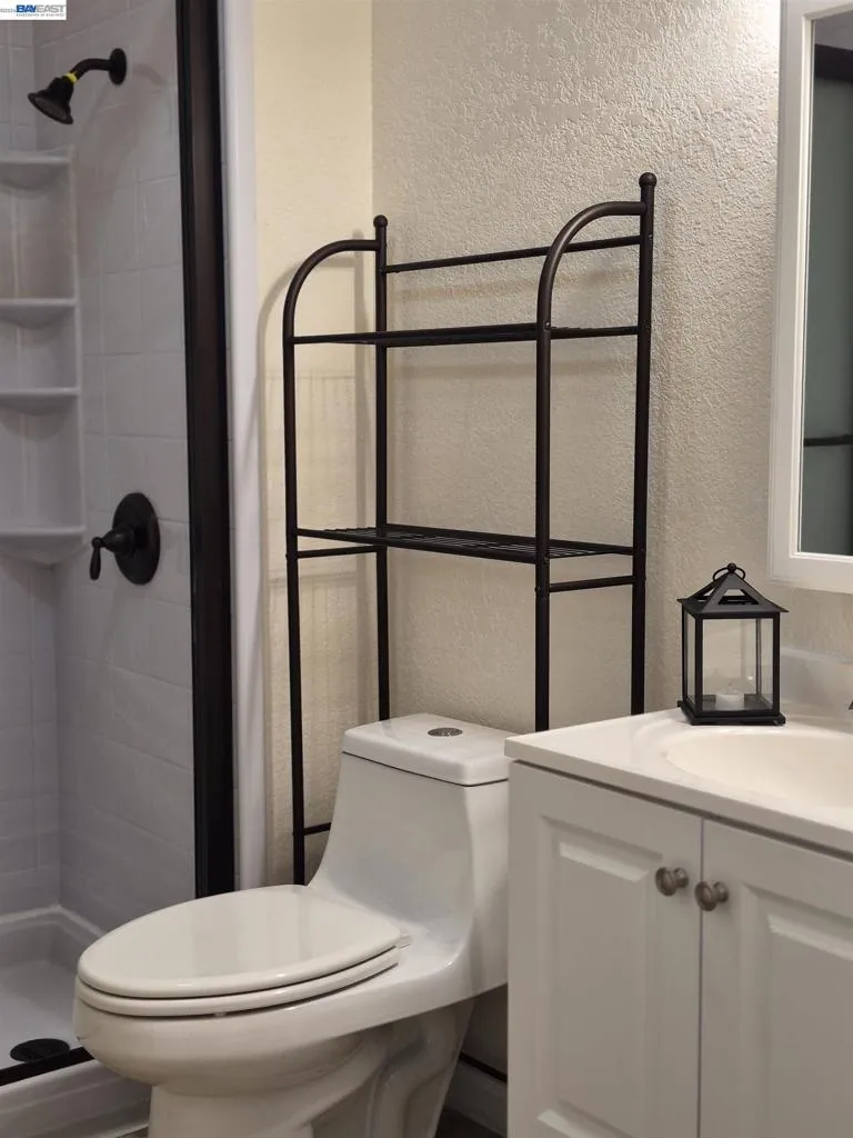 20980 BIRCH #C Hayward, CA 94541