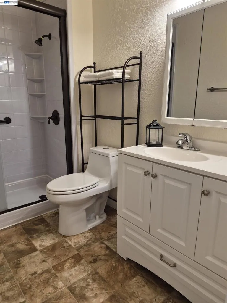 20980 BIRCH #C Hayward, CA 94541