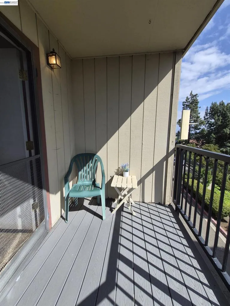 20980 BIRCH #C Hayward, CA 94541