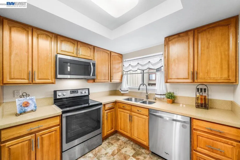 20980 BIRCH #C Hayward, CA 94541