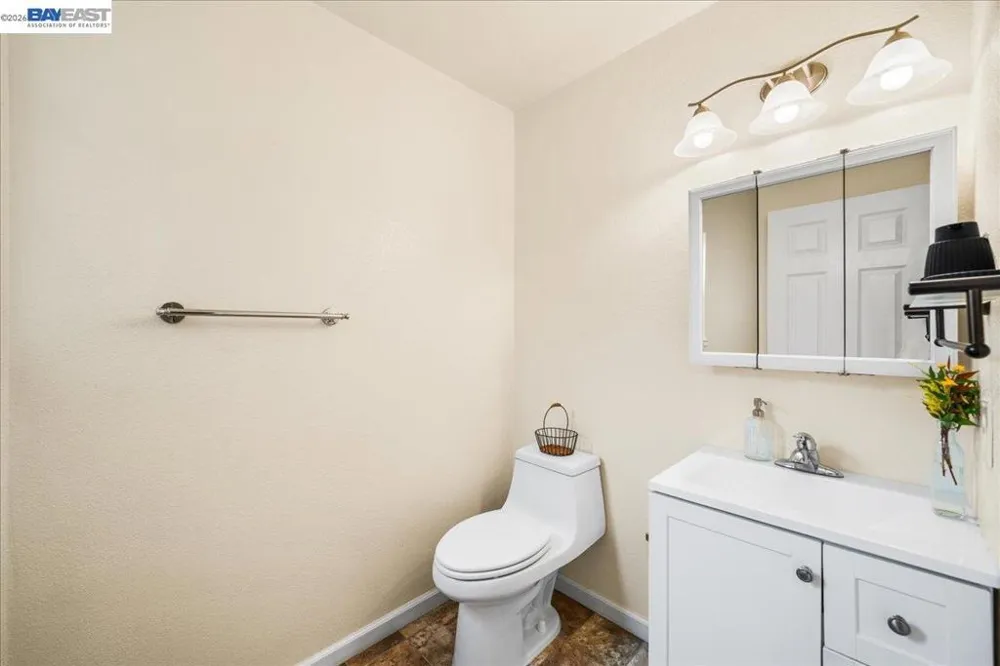 20980 BIRCH #C Hayward, CA 94541
