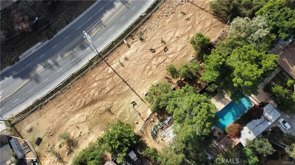 9522 La Canada Sunland, CA 91040