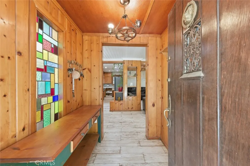 9522 La Canada Sunland, CA 91040