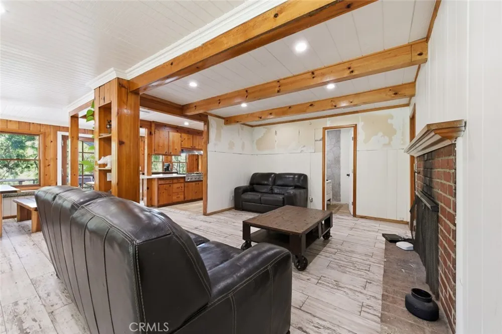 9522 La Canada Sunland, CA 91040