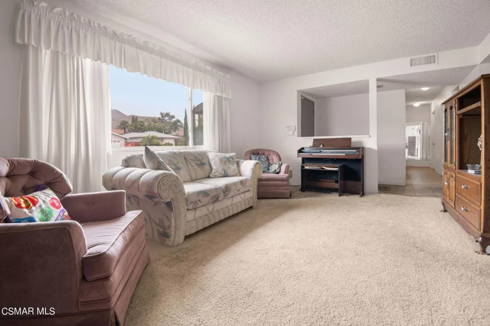 642 Wendy Drive Newbury Park, CA 91320