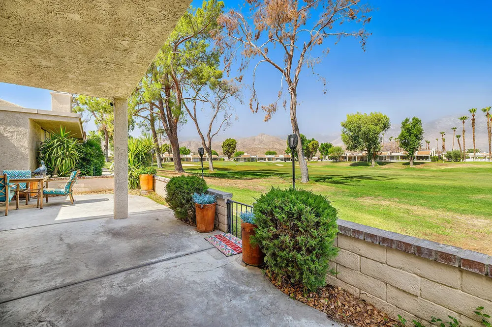 68882 Calle Mula Cathedral City, CA 92234
