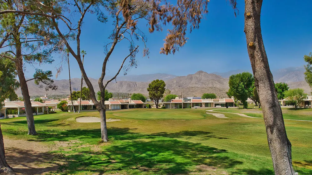 68882 Calle Mula Cathedral City, CA 92234