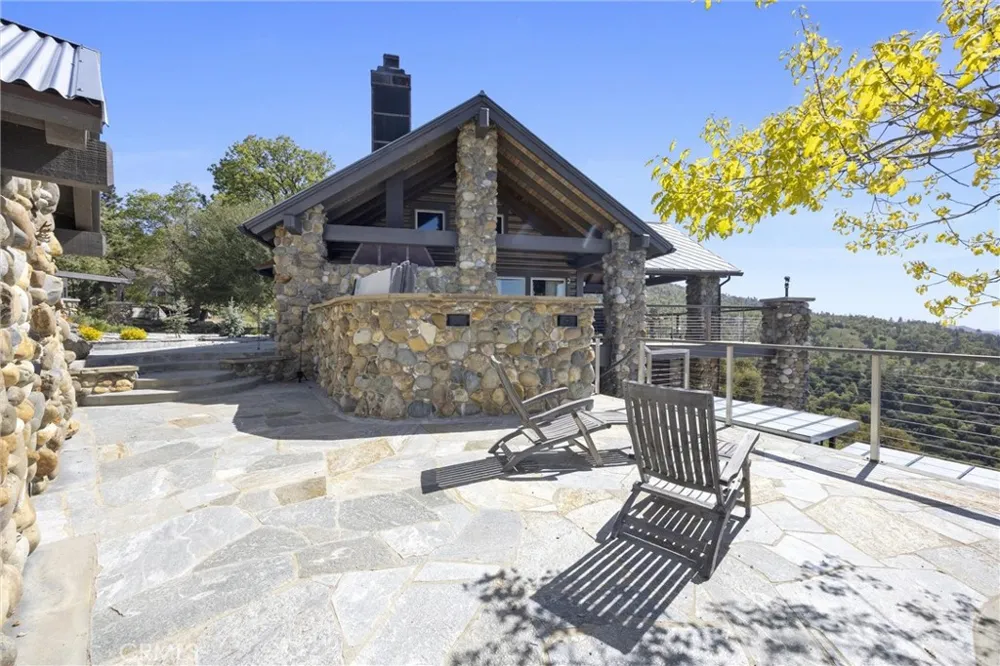27241 Deertrail Drive Tehachapi, CA 93561