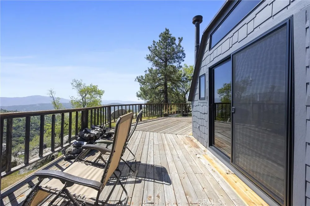 27241 Deertrail Drive Tehachapi, CA 93561
