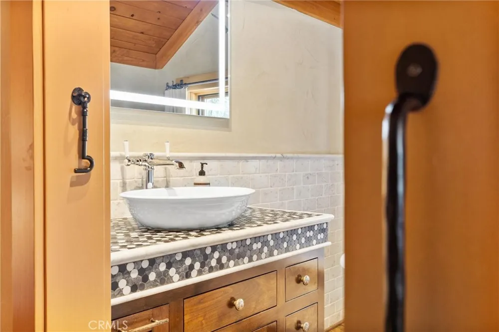 27241 Deertrail Drive Tehachapi, CA 93561