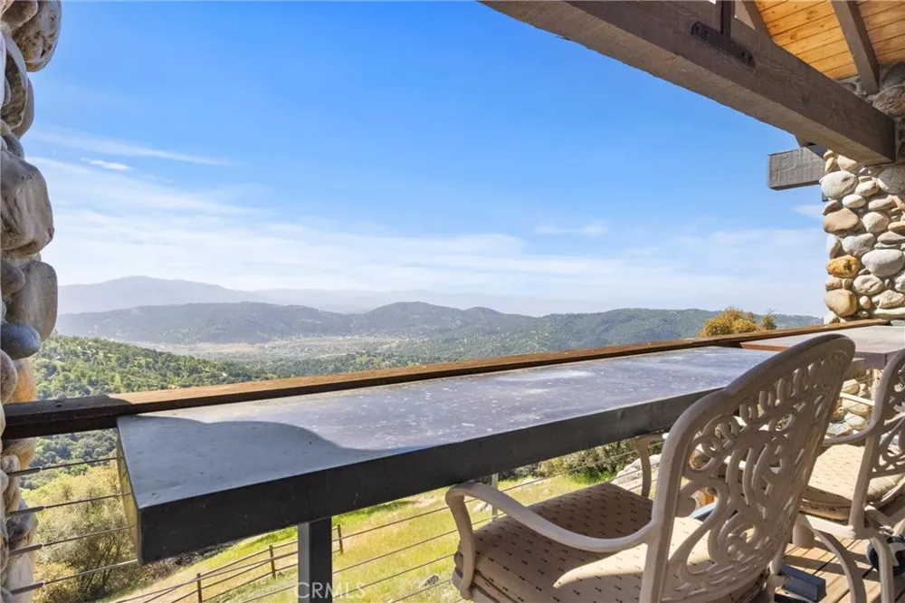 27241 Deertrail Drive Tehachapi, CA 93561