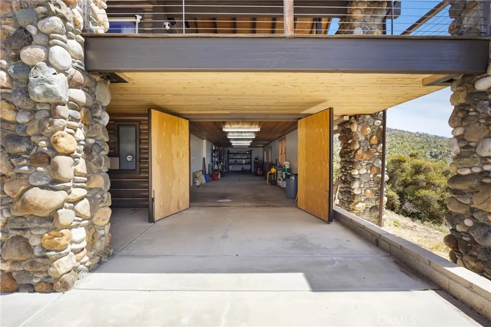 27241 Deertrail Drive Tehachapi, CA 93561