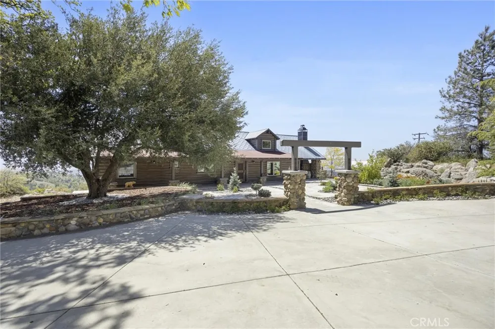 27241 Deertrail Drive Tehachapi, CA 93561