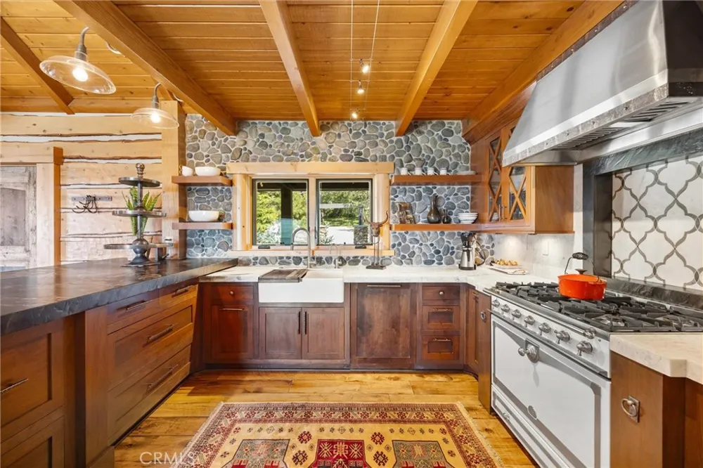 27241 Deertrail Drive Tehachapi, CA 93561