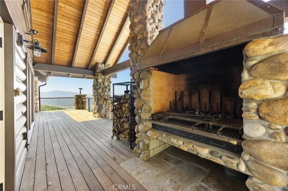 27241 Deertrail Drive Tehachapi, CA 93561