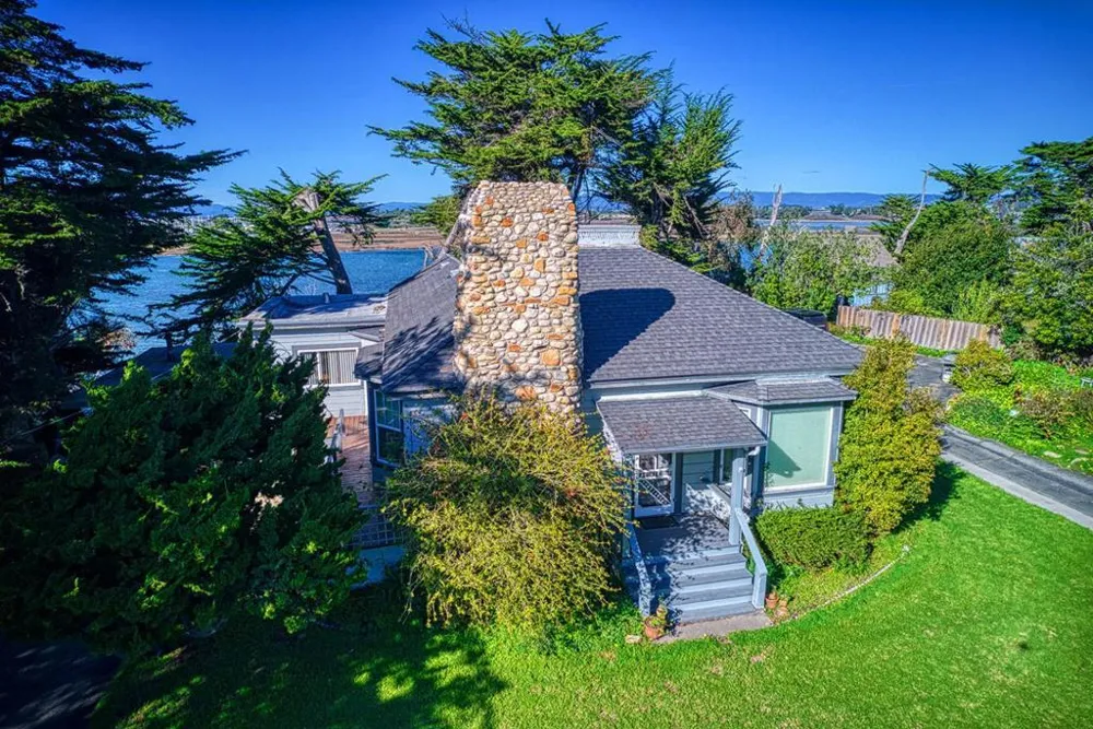 7201 Ca-1 Moss Landing, CA 95039