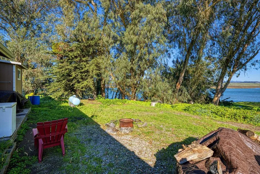 7201 Ca-1 Moss Landing, CA 95039