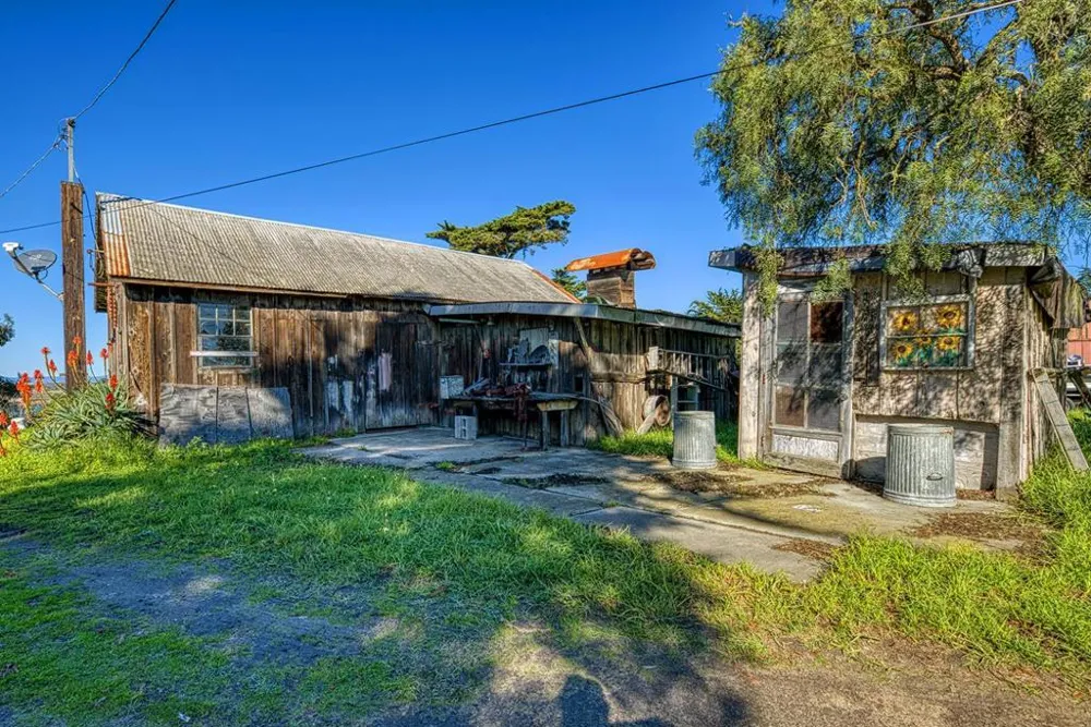 7201 Ca-1 Moss Landing, CA 95039