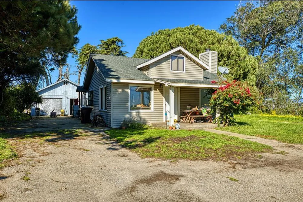 7201 Ca-1 Moss Landing, CA 95039