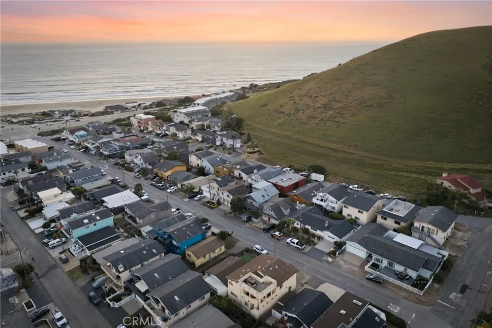482 Yerba Buena Street Morro Bay, CA 93442