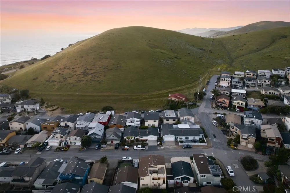 482 Yerba Buena Street Morro Bay, CA 93442