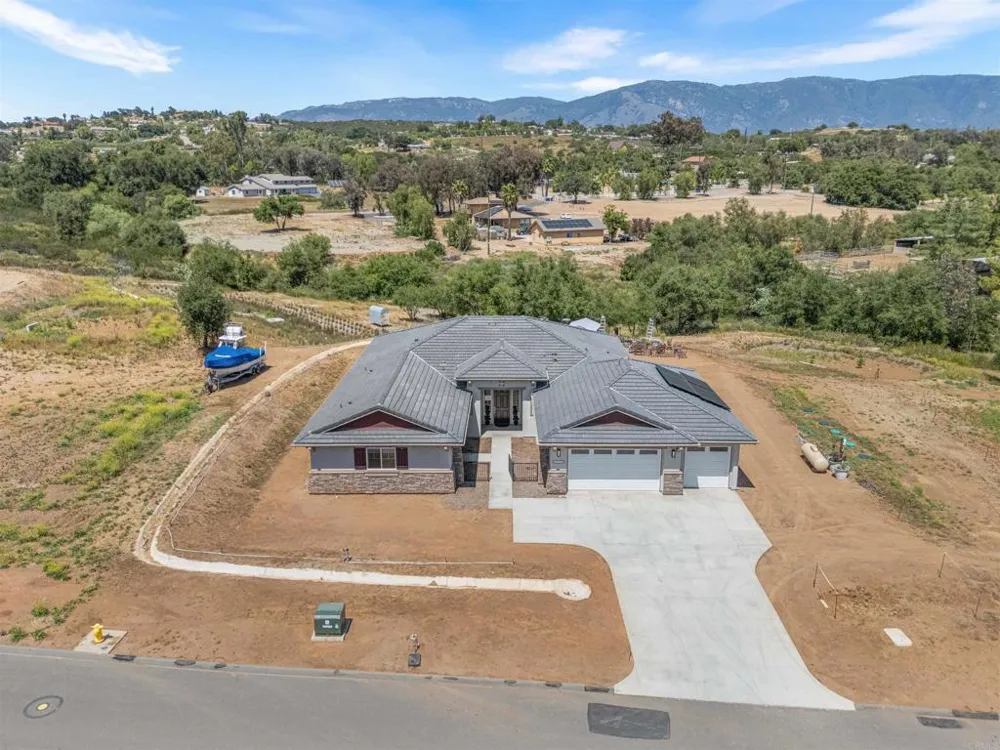 29527 Viking View Lane Valley Center, CA 92082