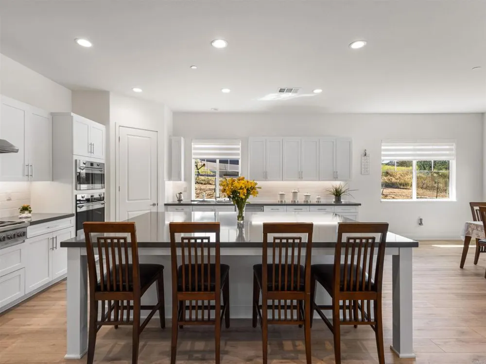 29527 Viking View Lane Valley Center, CA 92082