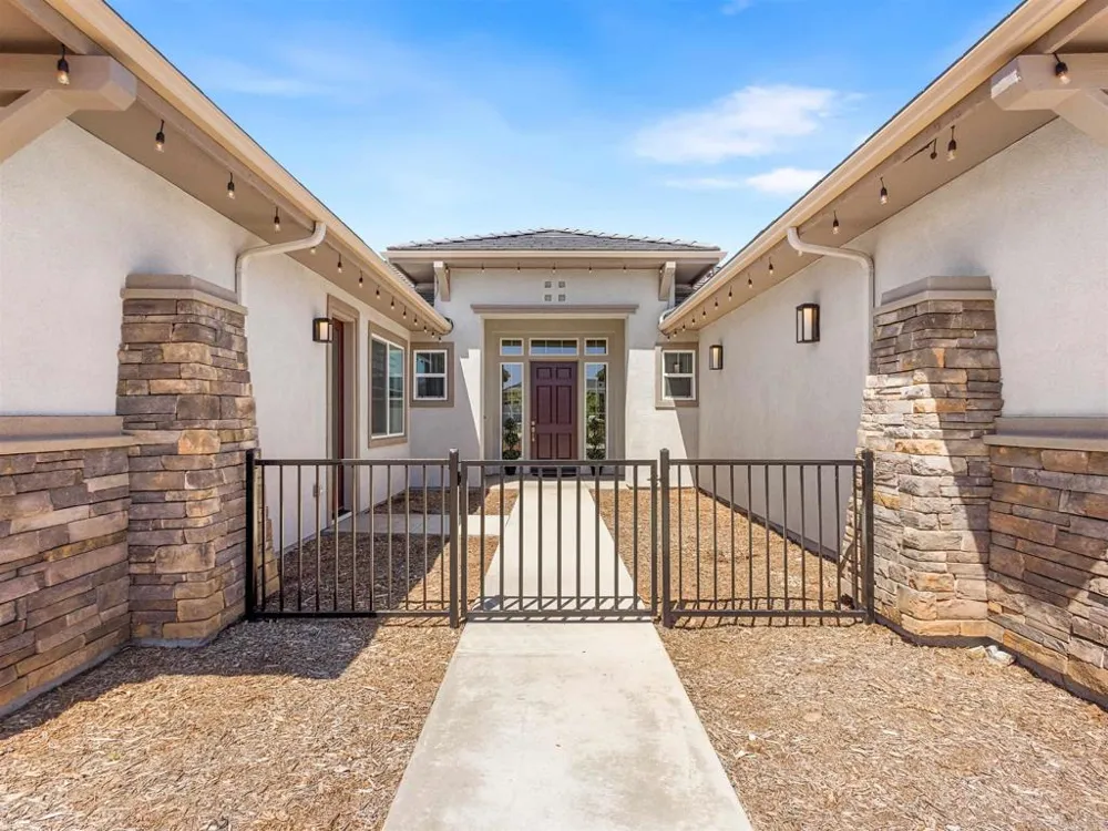 29527 Viking View Lane Valley Center, CA 92082