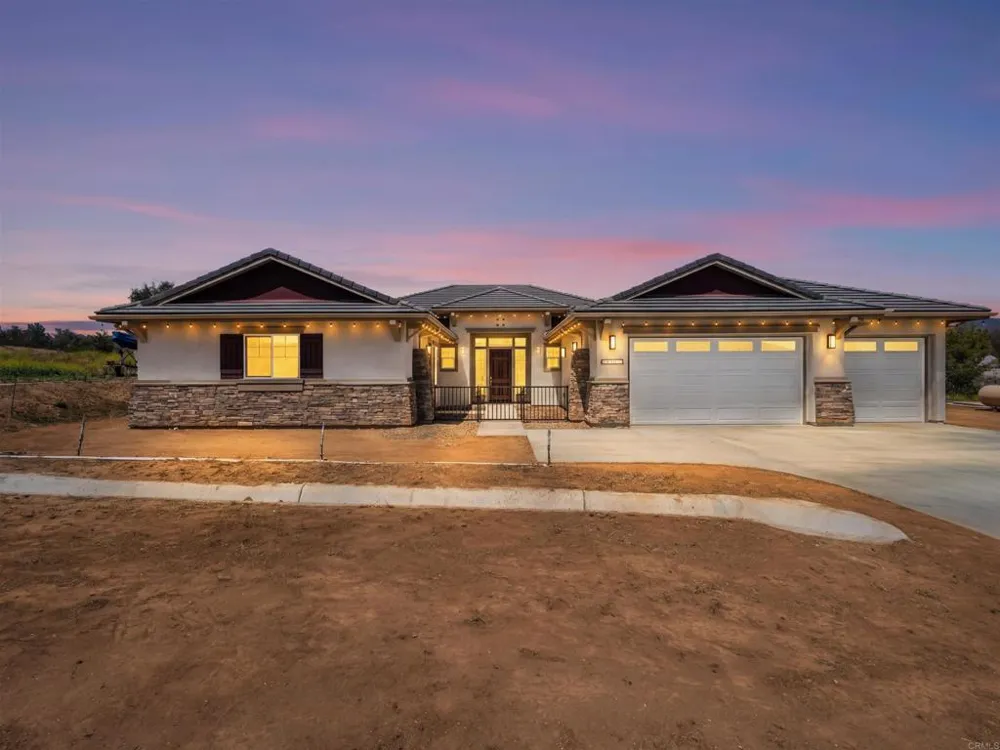 29527 Viking View Lane Valley Center, CA 92082
