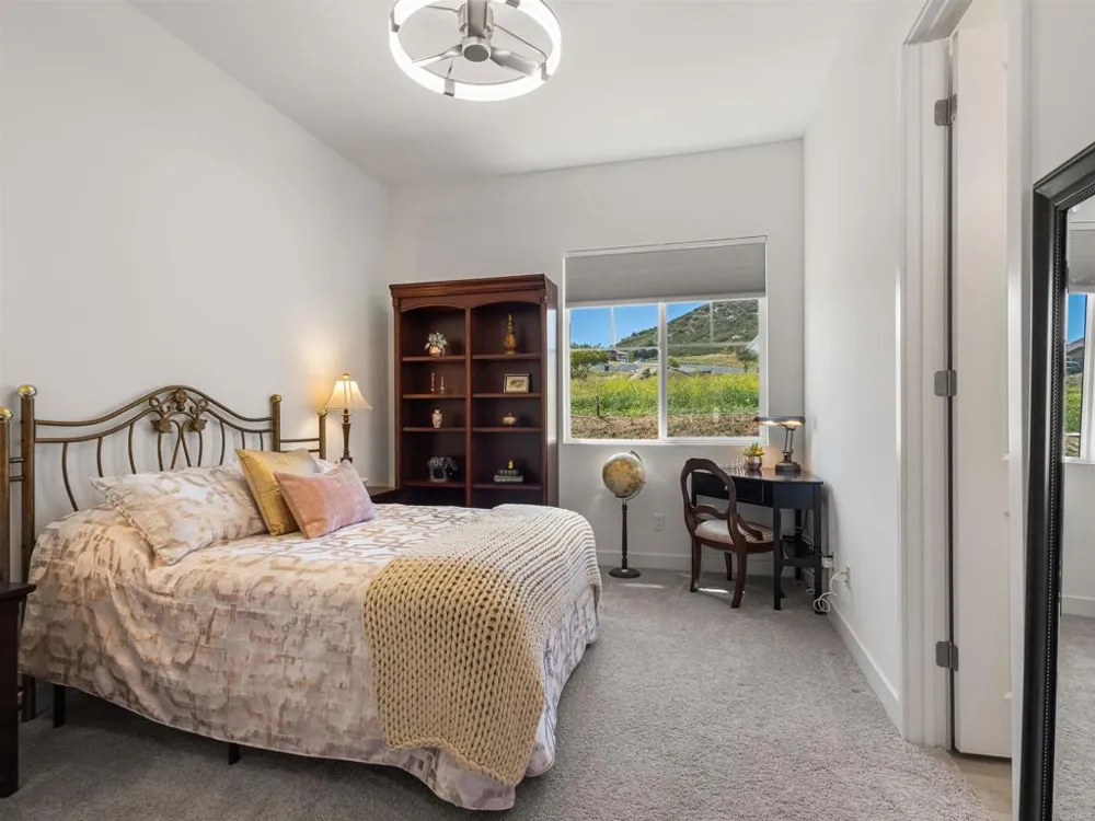 29527 Viking View Lane Valley Center, CA 92082