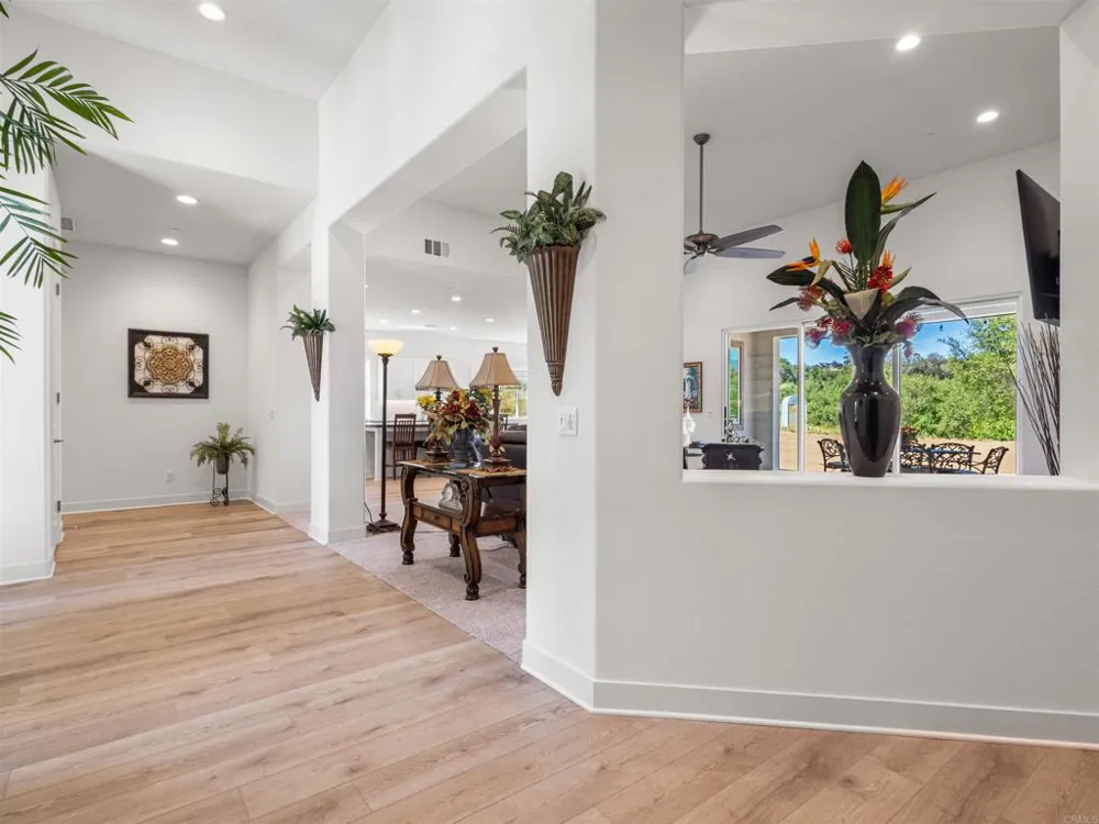 29527 Viking View Lane Valley Center, CA 92082