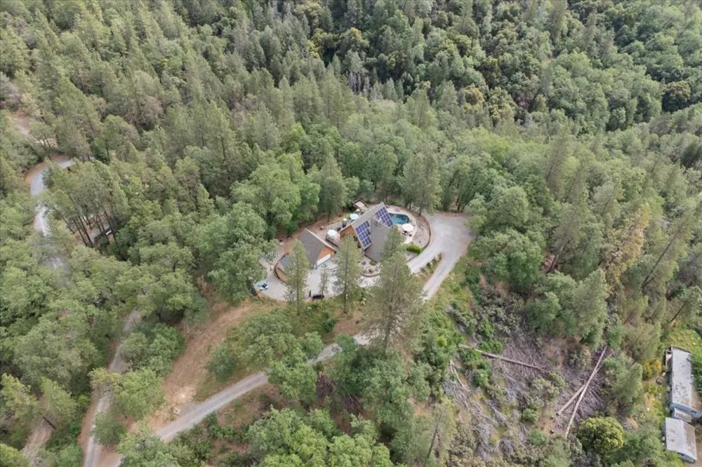 19754 Solus Campground Road Lakehead, CA 96051