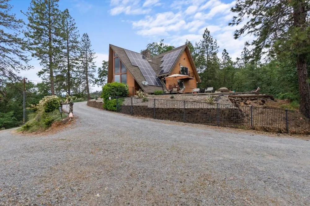 19754 Solus Campground Road Lakehead, CA 96051