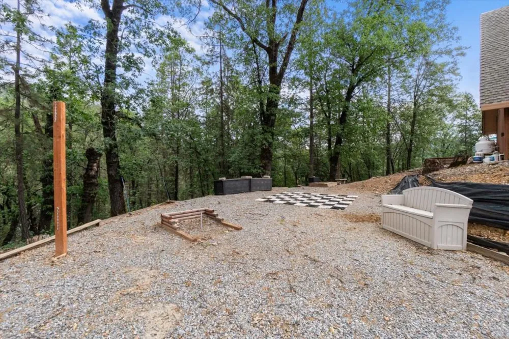19754 Solus Campground Road Lakehead, CA 96051