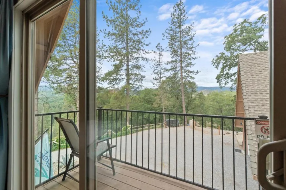 19754 Solus Campground Road Lakehead, CA 96051