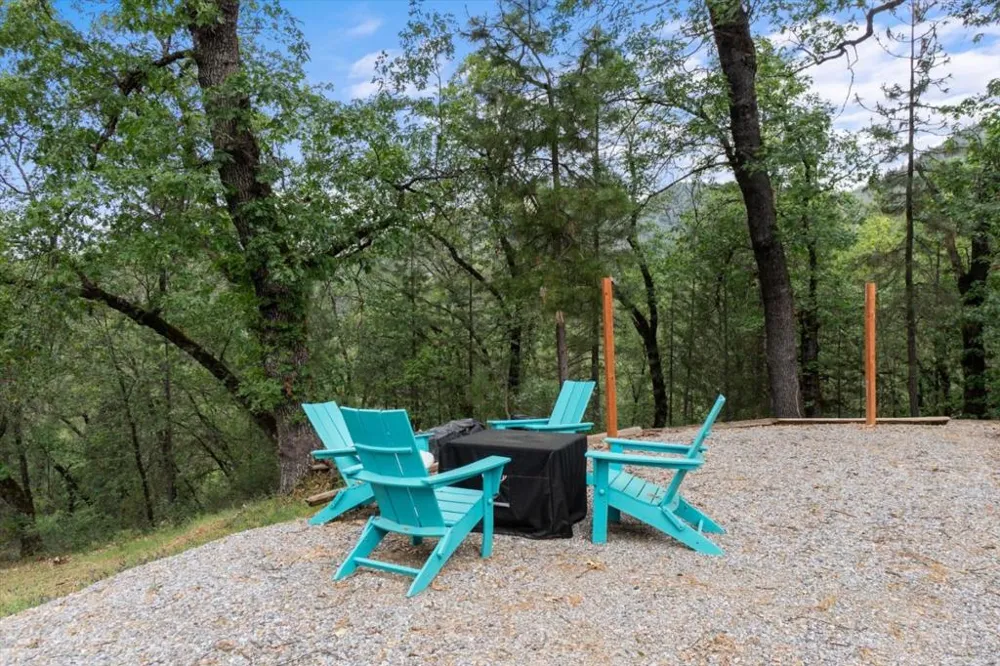 19754 Solus Campground Road Lakehead, CA 96051