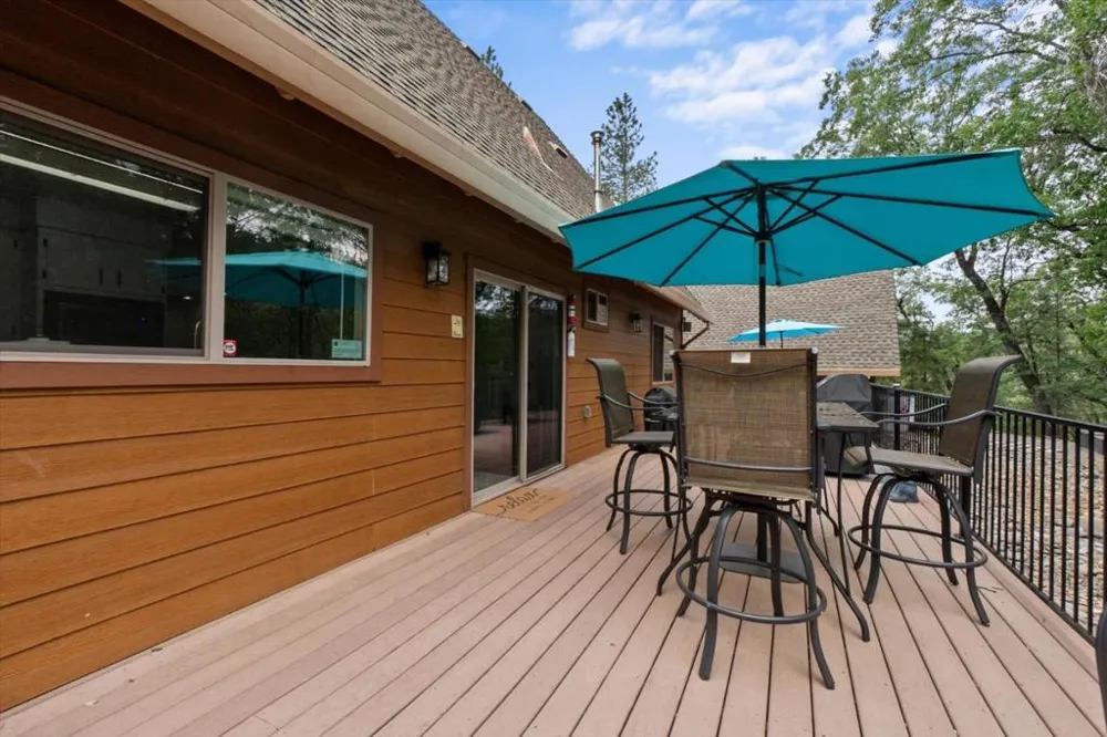 19754 Solus Campground Road Lakehead, CA 96051