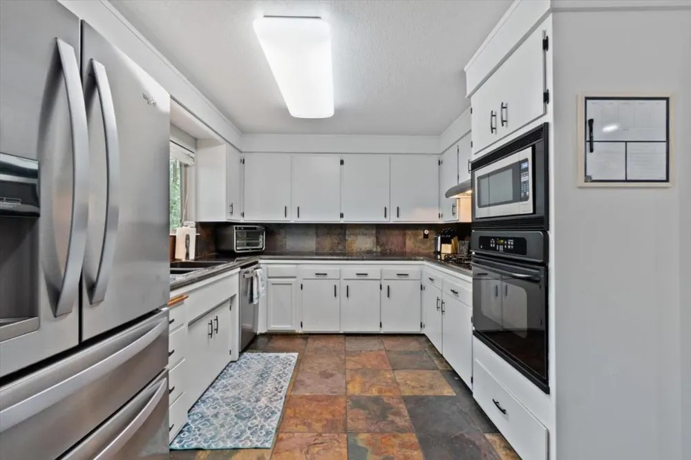 19754 Solus Campground Road Lakehead, CA 96051