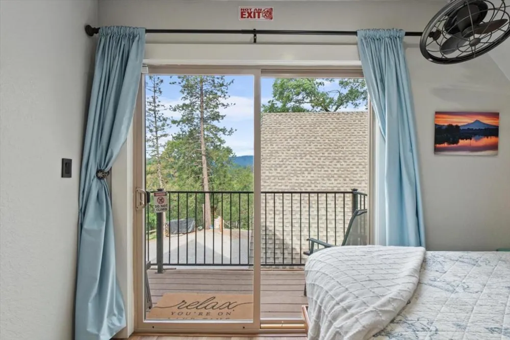 19754 Solus Campground Road Lakehead, CA 96051