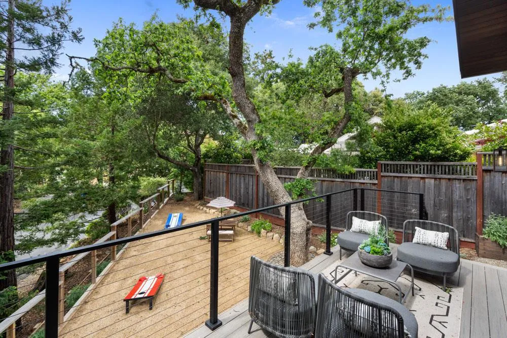 141 Lake Road Portola Valley, CA 94028