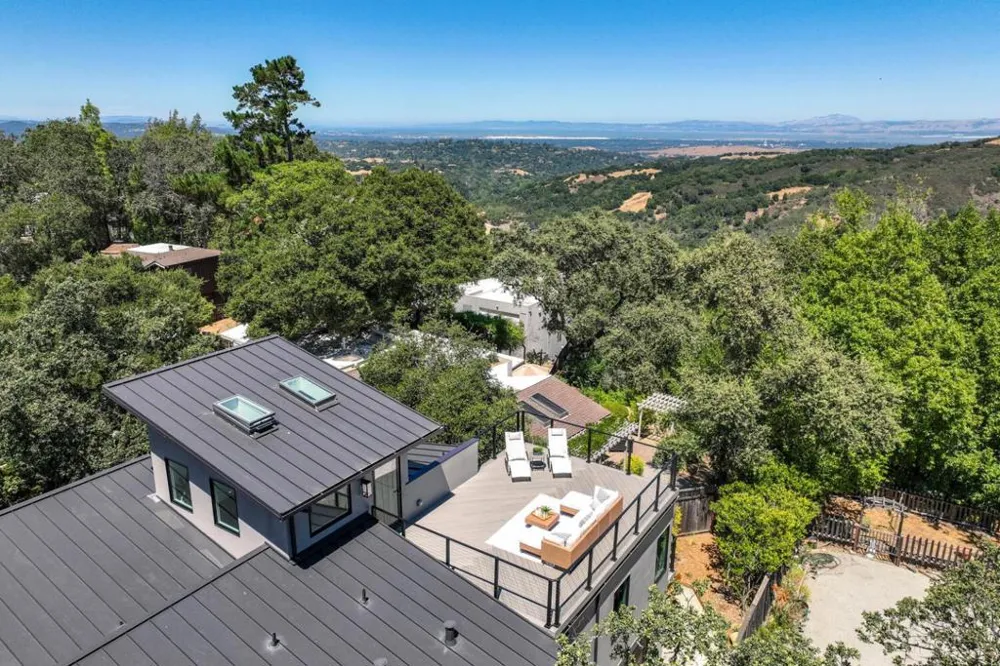 141 Lake Road Portola Valley, CA 94028