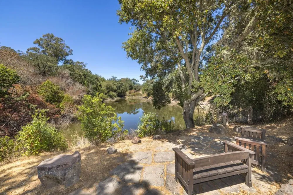 141 Lake Road Portola Valley, CA 94028