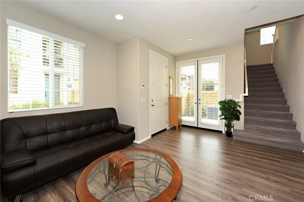 443 Stratus Lane #4 Simi Valley, CA 93065
