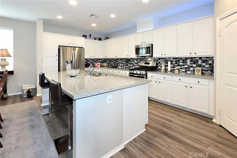 443 Stratus Lane #4 Simi Valley, CA 93065